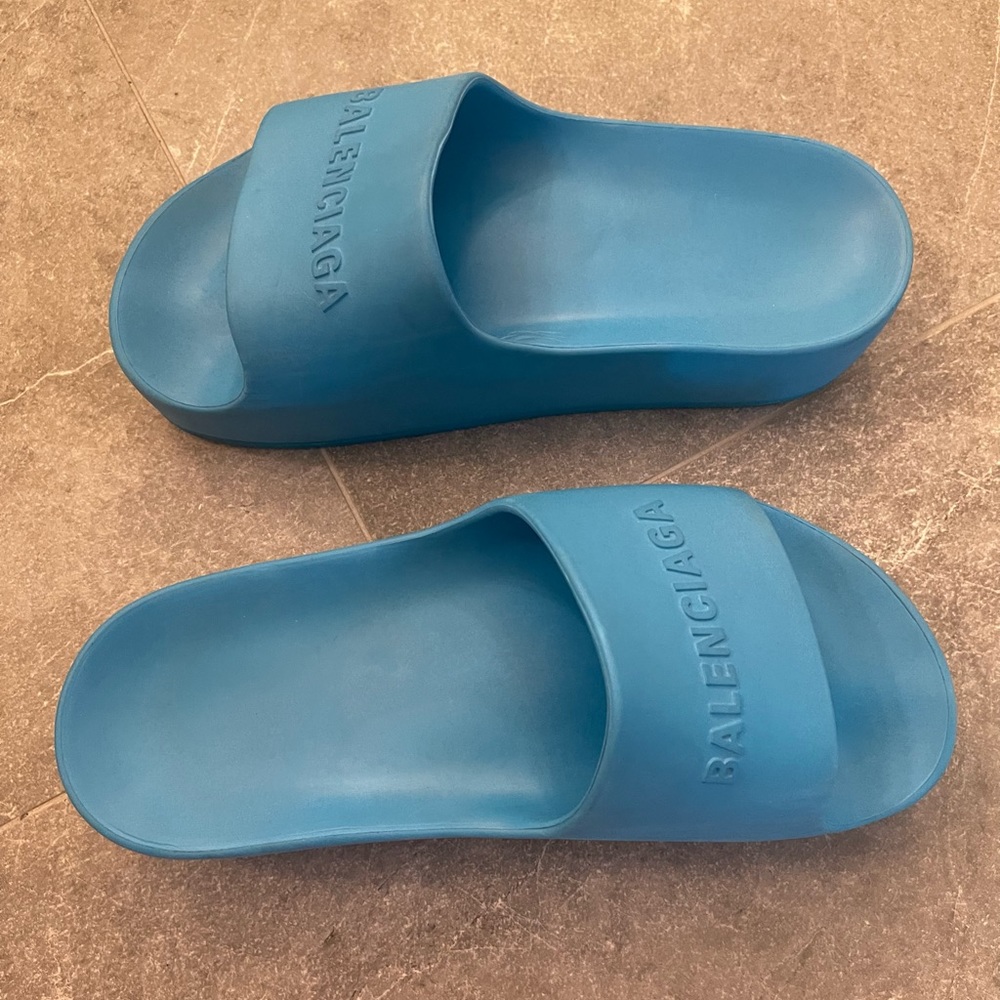 Balenciaga chunky pool slides SIZE 39